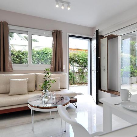 Alekos Luxury Suites Free 24H Transportation From - To Airport Artemida  Eksteriør billede