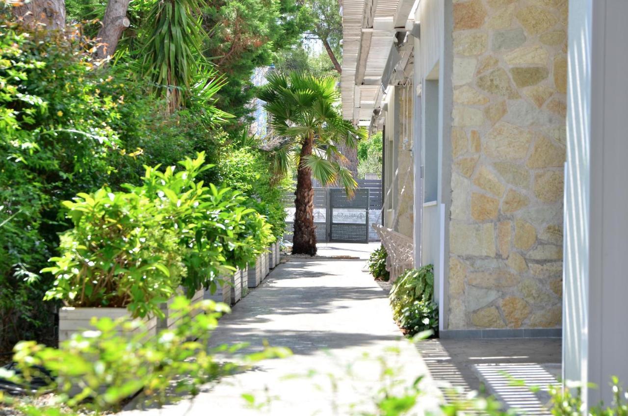 Alekos Luxury Suites Free 24H Transportation From - To Airport Artemida  Eksteriør billede