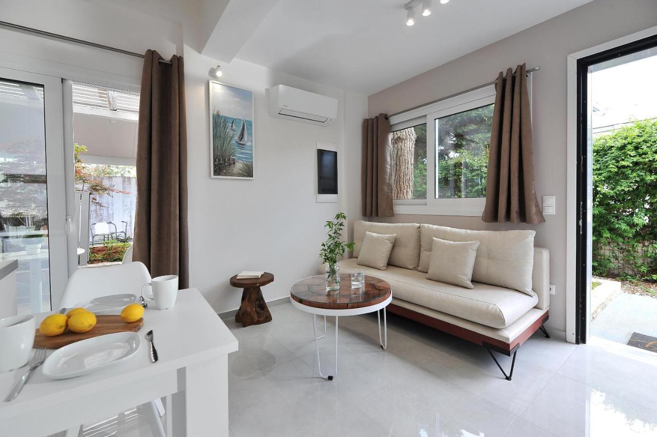 Alekos Luxury Suites Free 24H Transportation From - To Airport Artemida  Eksteriør billede