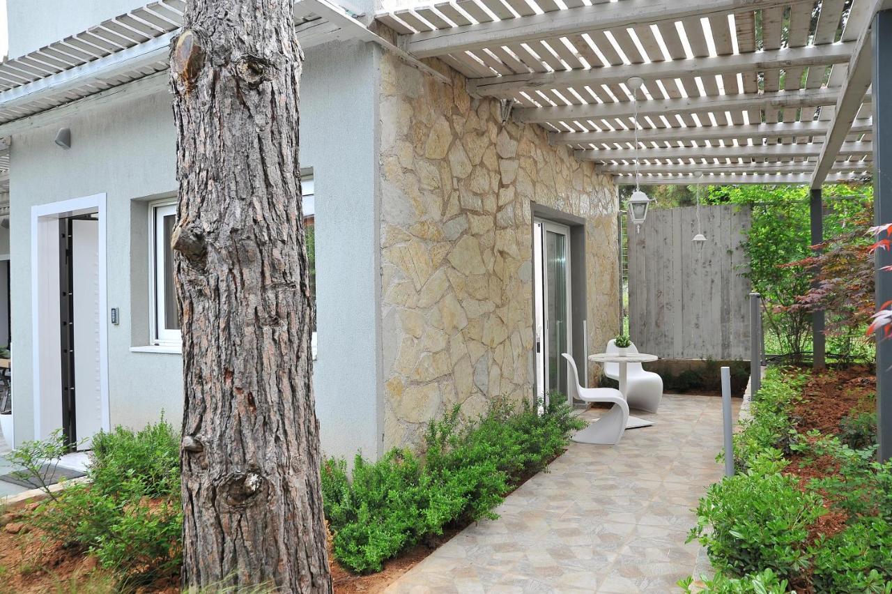Alekos Luxury Suites Free 24H Transportation From - To Airport Artemida  Eksteriør billede