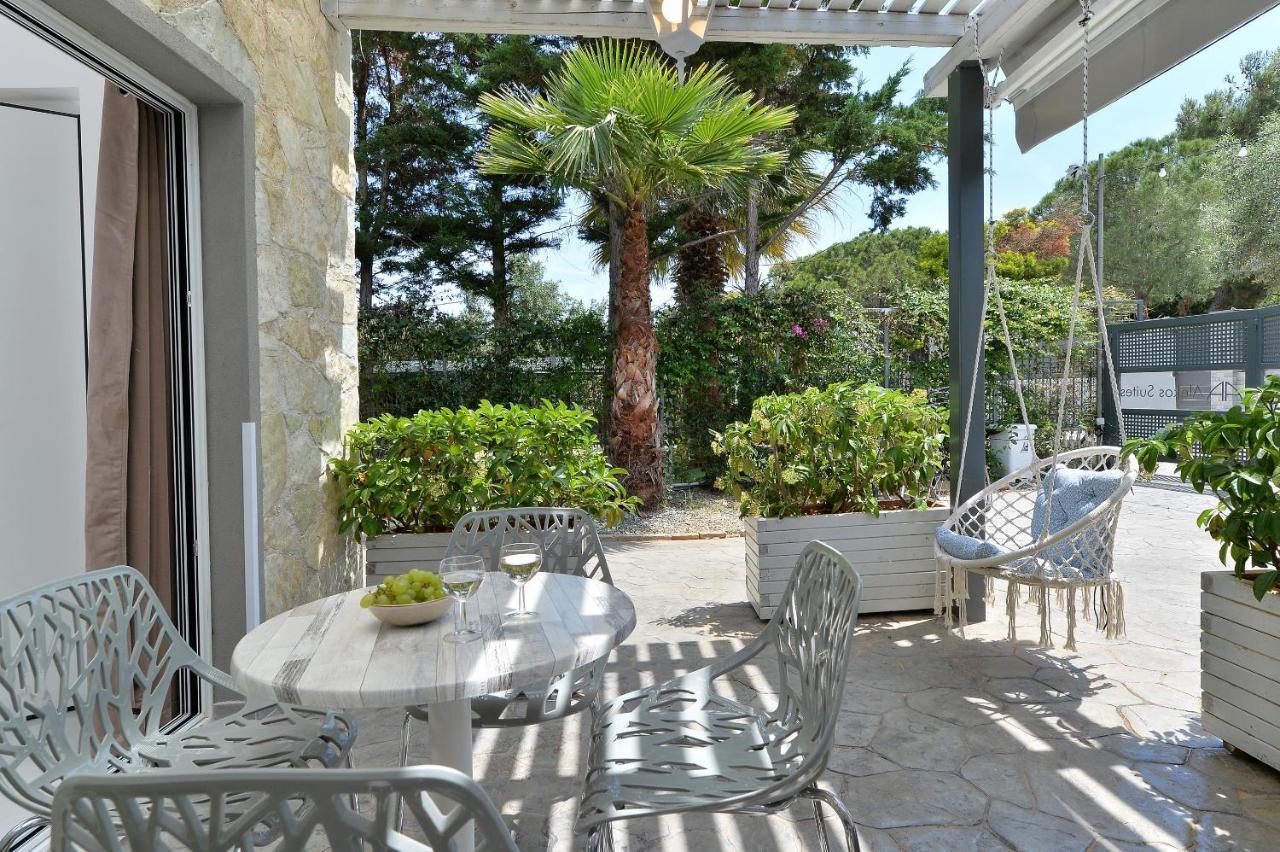 Alekos Luxury Suites Free 24H Transportation From - To Airport Artemida  Eksteriør billede